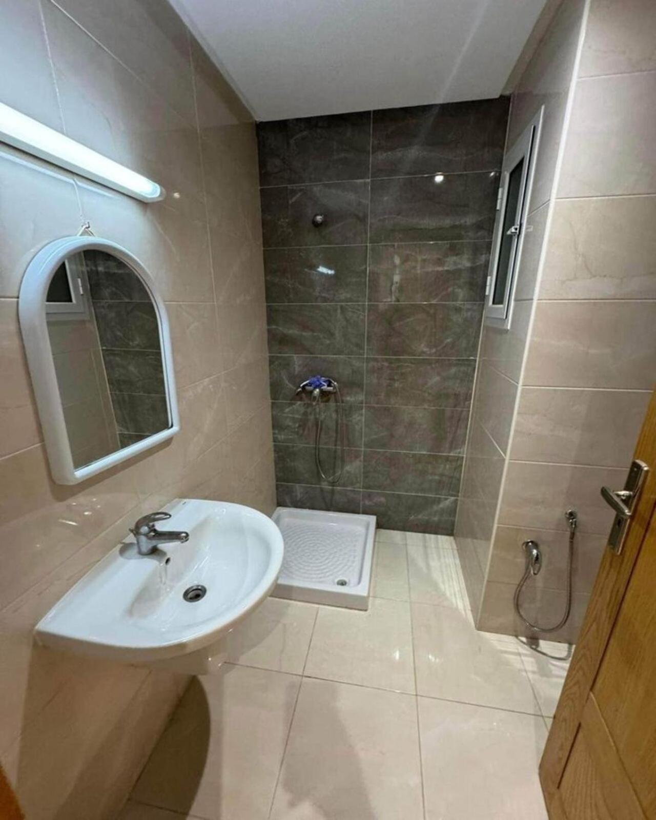 Apartament Ezzayatine *