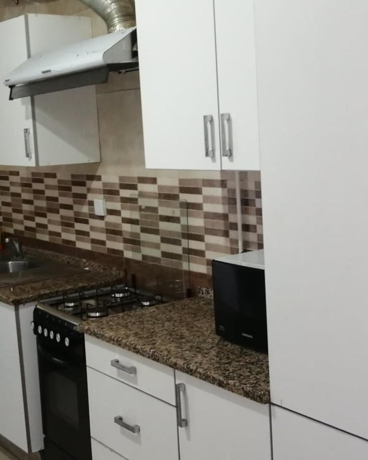 Ezzayatine Apartament *